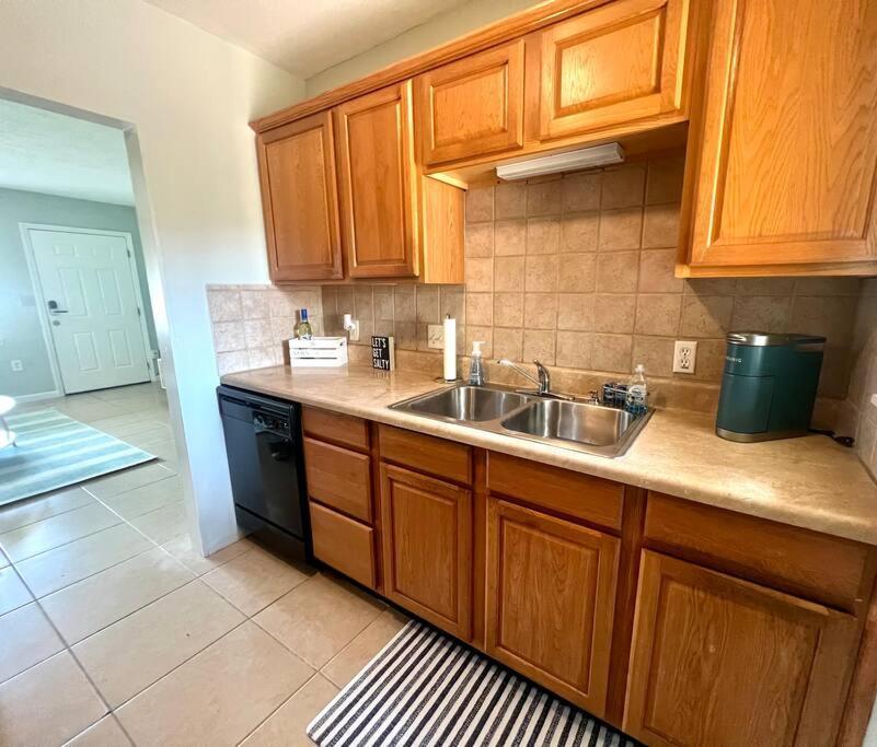 Beach Bungalow In Downtown Cocoa Beach Villa Exteriör bild
