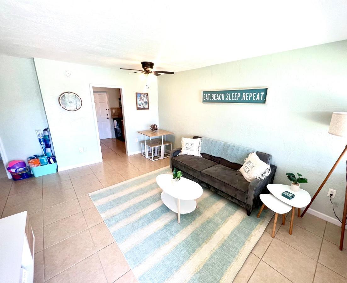 Beach Bungalow In Downtown Cocoa Beach Villa Exteriör bild